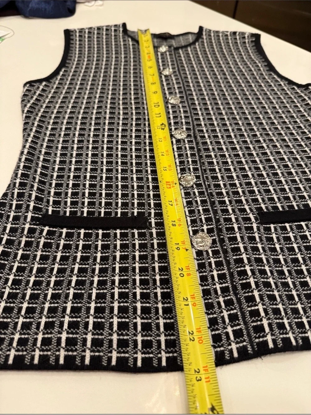 On Twelfth Sleeveless Black & White Tweed Button-Front Cardigan Vest